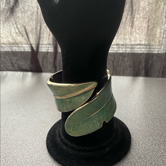 Vintage Jewelry - Green & Gold Enamel Feather Cuff Bracelet